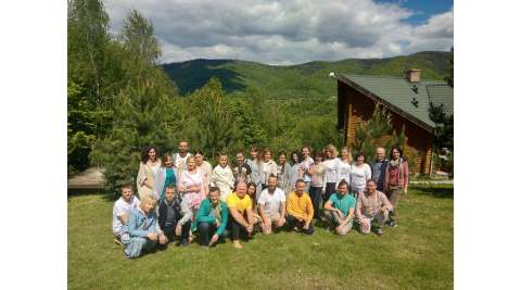 Добавлены лекции и фото с Веданта кэмпа  в Закарпатье - ВедаАнта - предельное знание